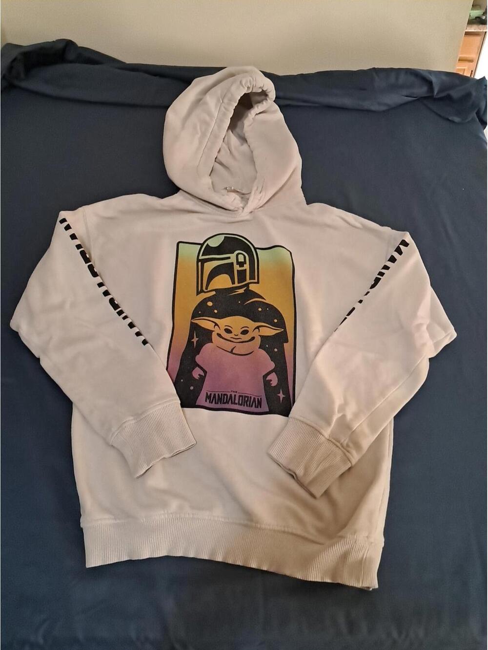 Star Wars Mandalorian Beige Hoodie Sweatshirt Size 12-14. New Movie